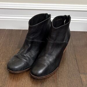 Toms Black Leather Carpe Diem Boots